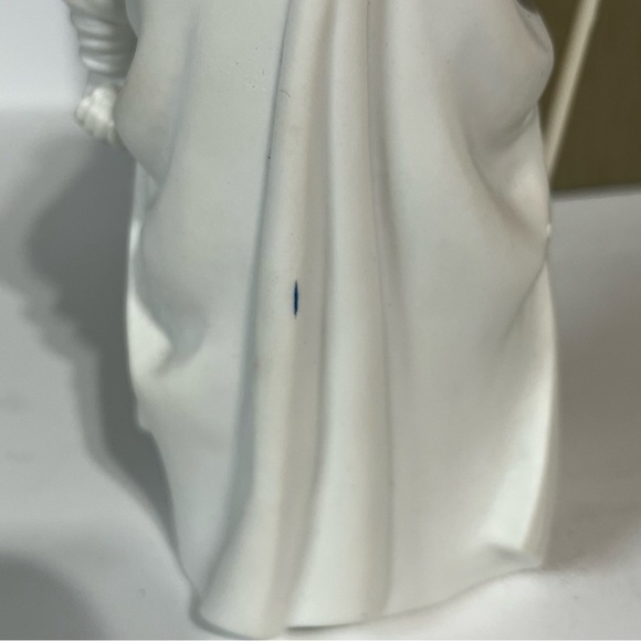 Vintage 1983 Avon Nativity Collectibles The Shepherd Porcelain Figurine - Picture 9 of 10